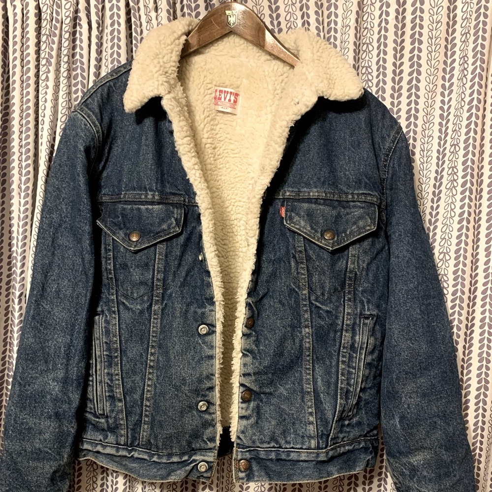 Rare Vintage Levi 40L Sherpa lined jean jacket